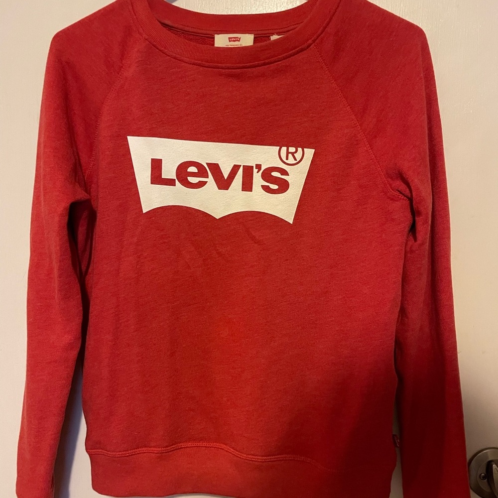 Red Levi’s top